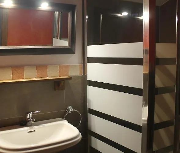 Tiendas Centro 2 דירה